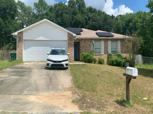 3413 Skymaster Ct, Crestview, FL 32539