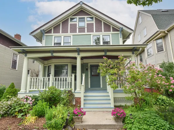3071 North Newhall STREET, Milwaukee, WI 53211