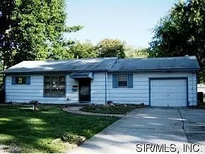 2122 E D St photo 1