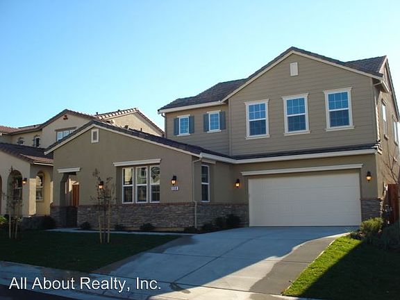 2nd image of 958 Browning Ln