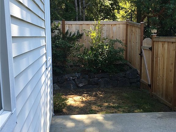 5th image of 11588 Foothills Pl NW