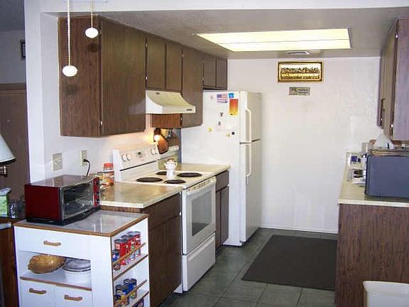 4th image of 9653 N BROWN Street #A