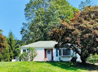 10 Mahopac Ave, Amawalk, NY 10501