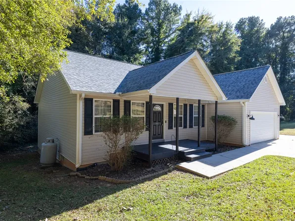531 Woodland Cir, Pendleton, SC 29670