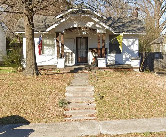 3528 Bowen Ave — Photo 1