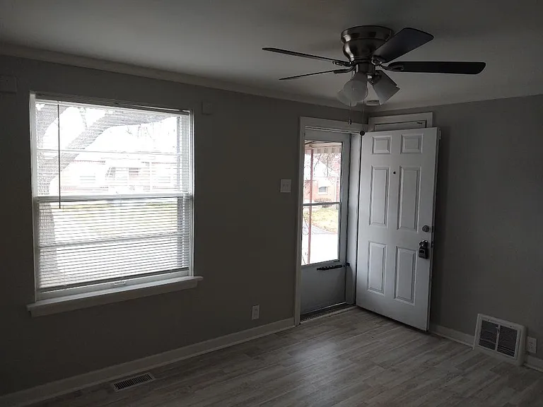 4713 Oakridge Blvd — Photo 7