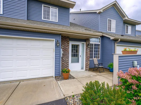 2082 Willow Cir, Centerville, MN 55038