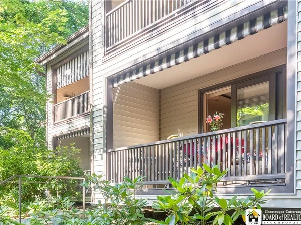 7 Morris Ave #2, Chautauqua, NY 14722