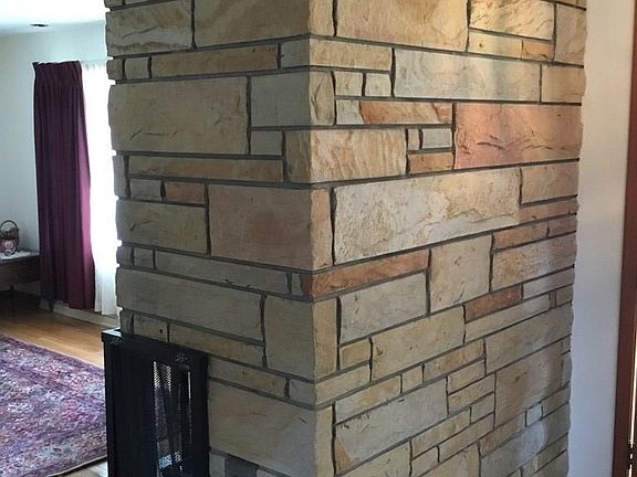 4th image of 3 Greenwood Cir