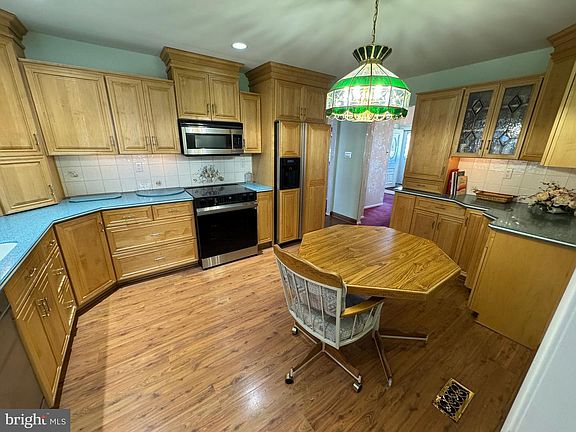 3rd image of 13039 Richwood Rd