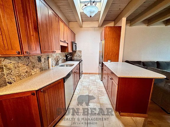 4th image of 845 Southwood Blvd Unit 15