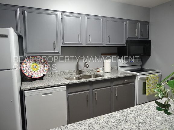 3rd image of 8702 Village Dr