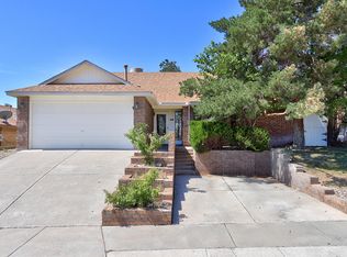 5305 Tamariz Dr NW, Albuquerque, NM 87120