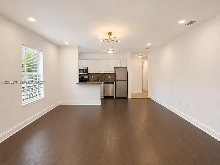 1440 Pennsylvania Ave #5 — Photo 4