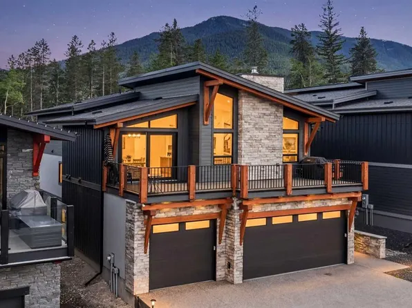 232 NW Stewart Creek Rise, Canmore, AB T1W 0L8