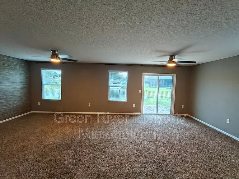 3650 Shiner Dr — Photo 14