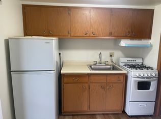 3913 S Packard Ave APT 15, Saint Francis, WI 53235