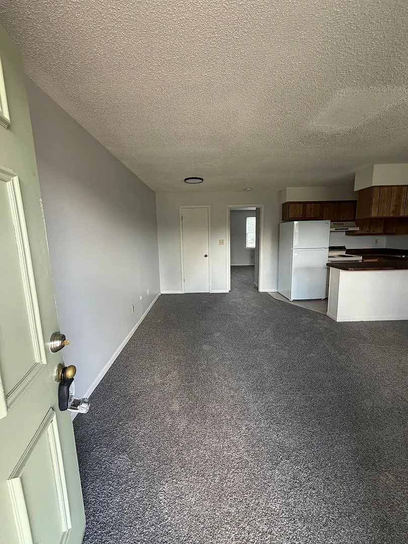 Driftwood Apartments — Photo 2