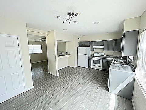 4th image of 112 NW Harbor Dr