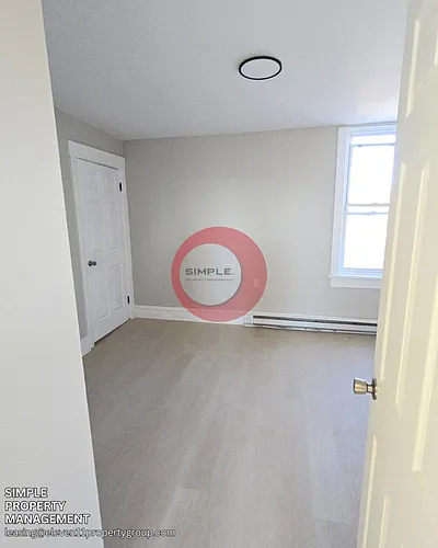 303 S 6th St Photo 1