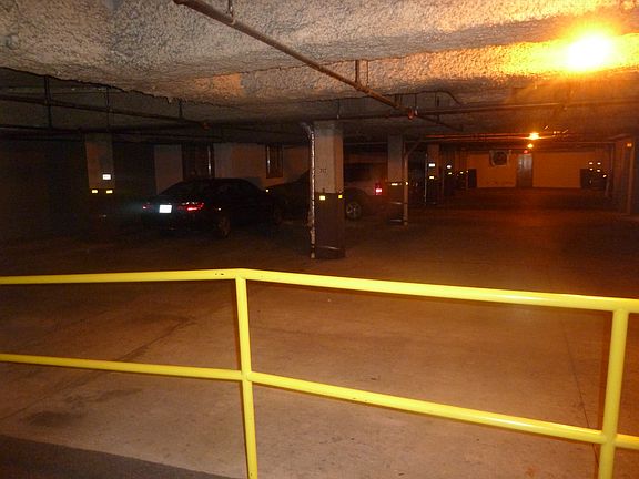 5th image of 3407 Oak Alley Ct APT 202