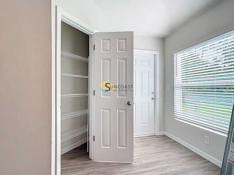 9235 Tacoma Ave — Photo 8