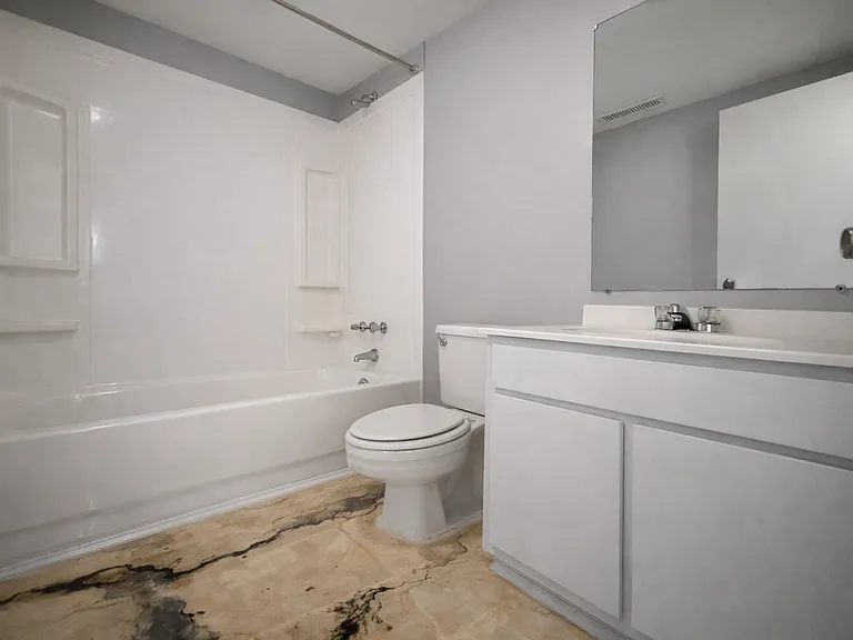 Bellwood Haven Apartment Community — Photo 26