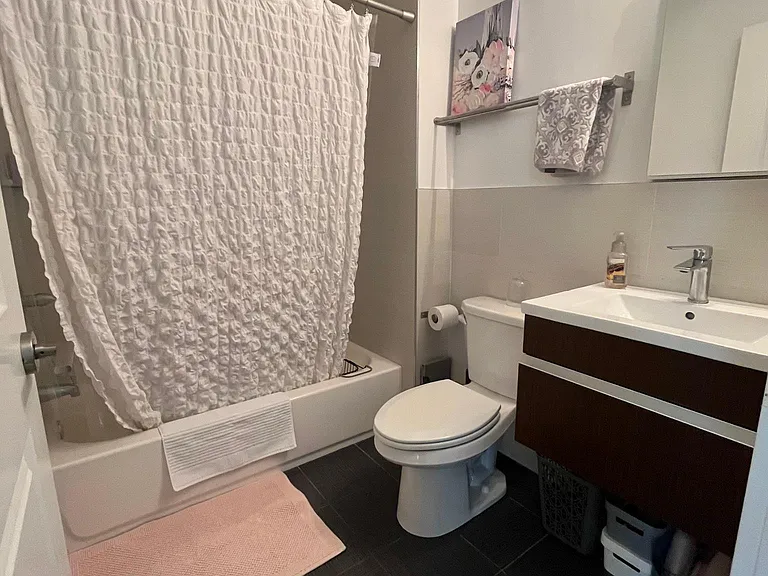2121 Walnut St #2R — Photo 9