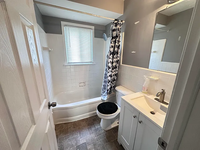 4697 Pelham St — Photo 15