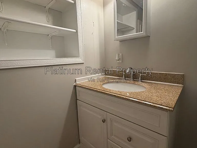 3224 Forrest Hills Dr SW — Photo 19