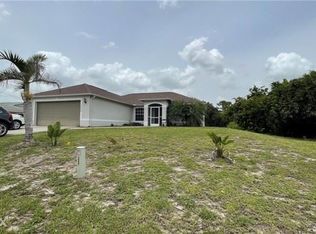 3900 16th St W, Lehigh Acres, FL 33971
