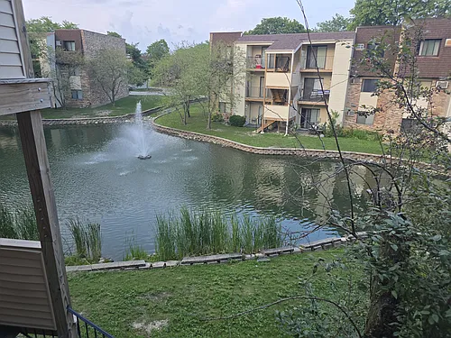 170 Waters Edge Dr #202 Photo 1
