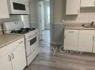 29 Intervale U 3e 3rd Loop, Brockton, MA 02302
