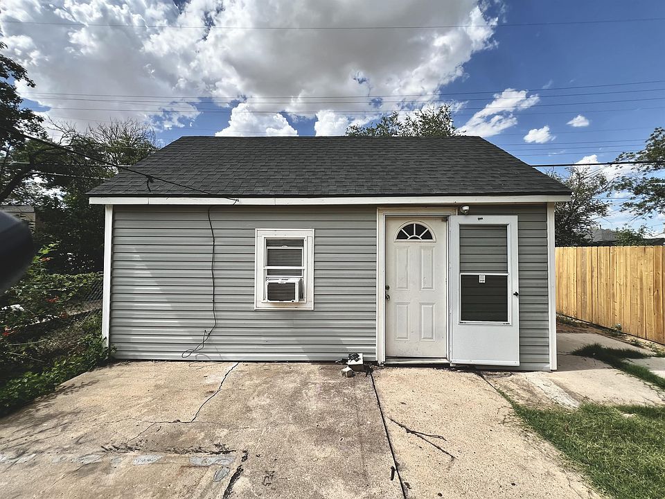 1st image of 2422 24th St Unit B