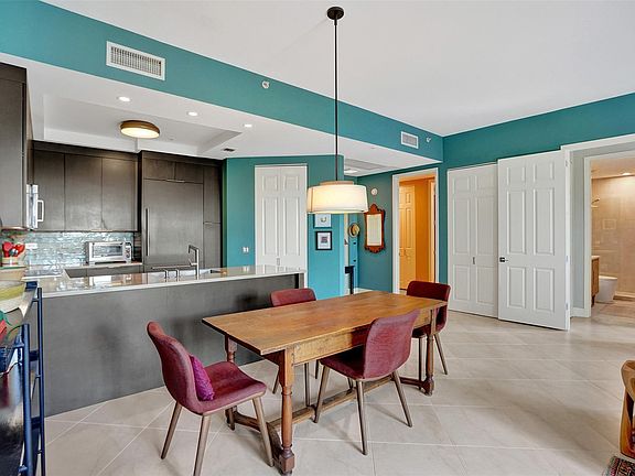 5th image of 2631 NE 14th Avenue #404