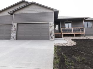 630 Evertt Ave, Tea, SD 57064