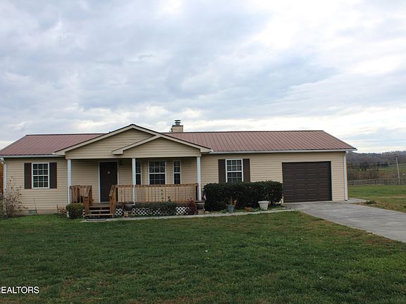 3rd image of 252 Clawson Rd