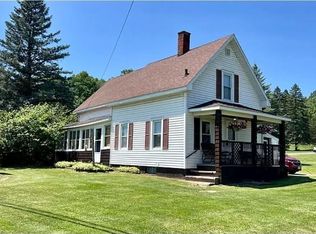4 Trudeau Rd, Cadyville, NY 12918