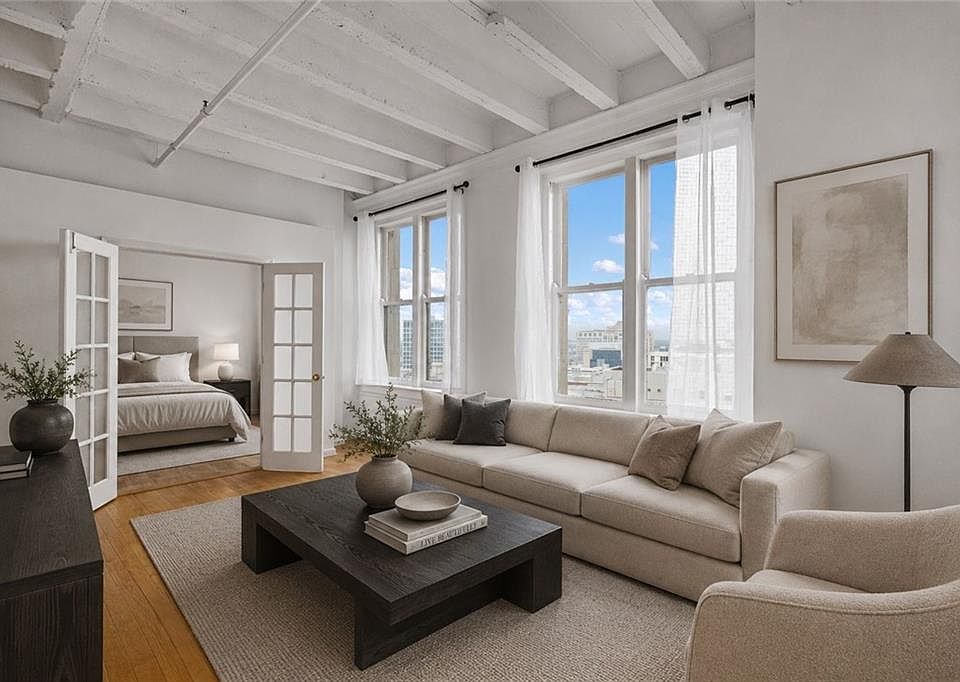 1st image of 32 Peachtree St NW APT 1306