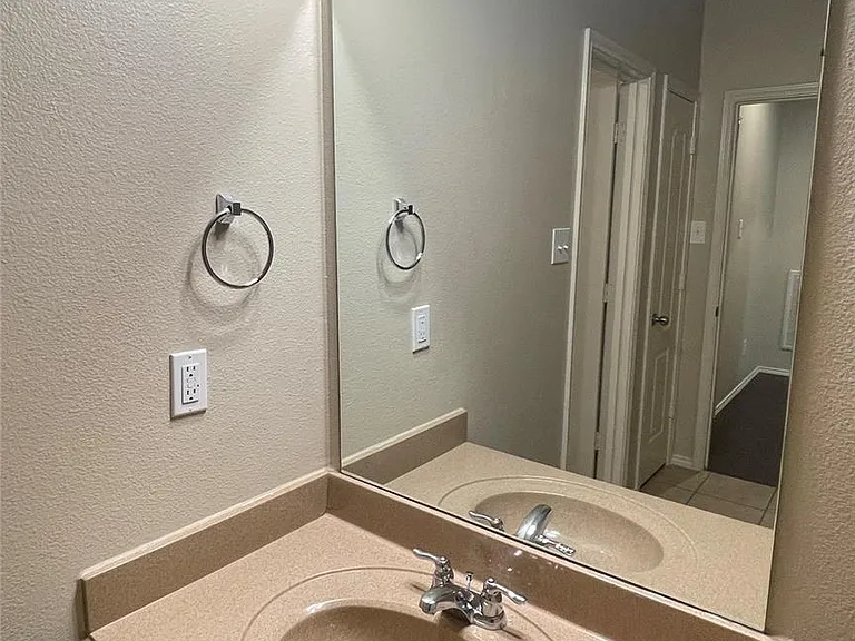 8131 Tierra Del Sol Rd — Photo 17