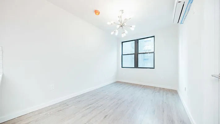Rented by Nooklyn NYC LLC | media 17