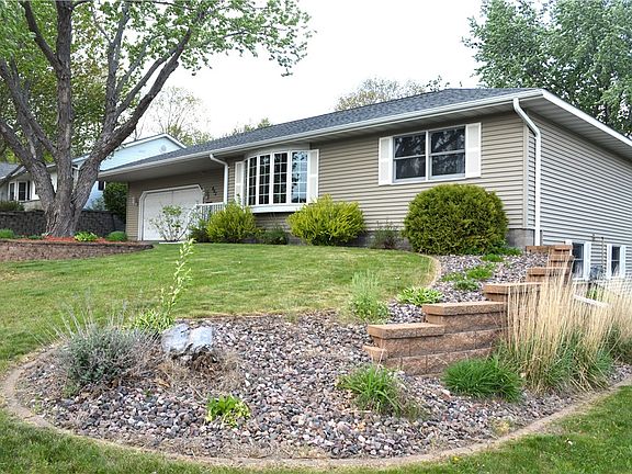 2nd image of 903 W Allen Street