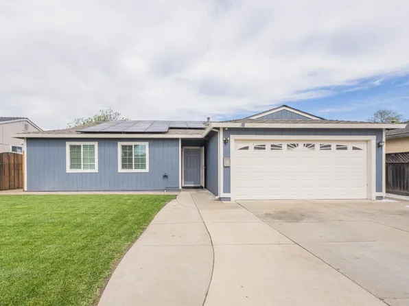 8340 Forest St, Gilroy, CA 95020