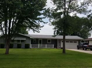 12860 Lawrence Rd, Sterling, IL 61081