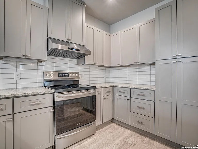 319 Piedmont Ave — Photo 12