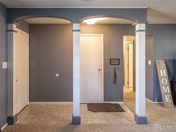 4th image of 108 Villa Dr