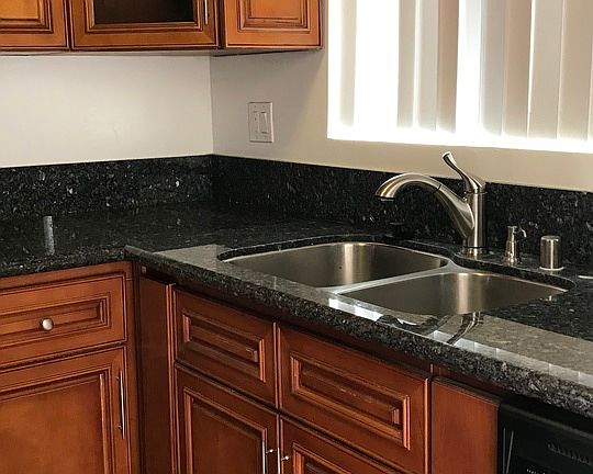 3rd image of 3739 Fairesta St