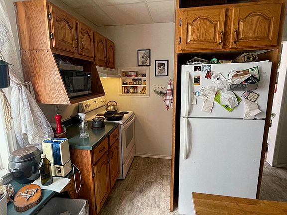 4th image of 447 Bentinck St