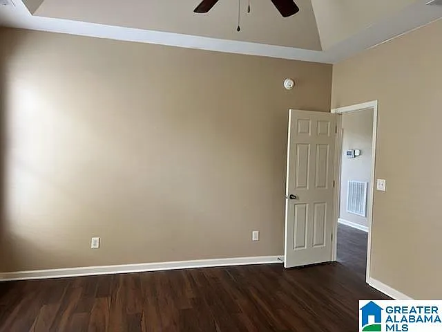 1004 Medinah Dr — Photo 13