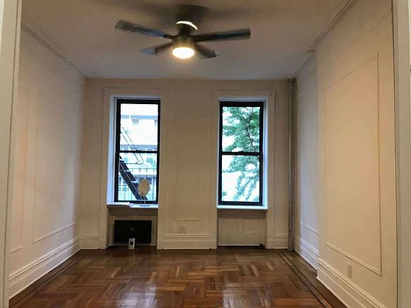 3rd image of 225 E 88th St APT 3